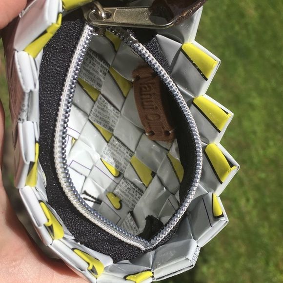 Nahui Olin | Candy Wrapper Weave Coin Wallet in White - Picture 8 of 9